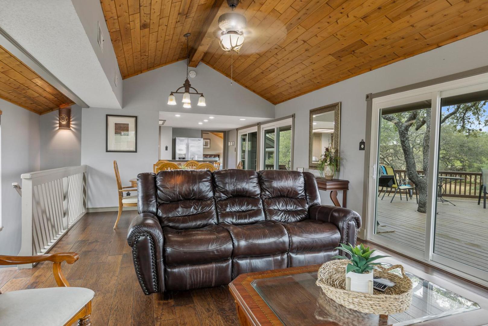 Wine Country Retreat - With A Lake View! Spicewood Exterior photo