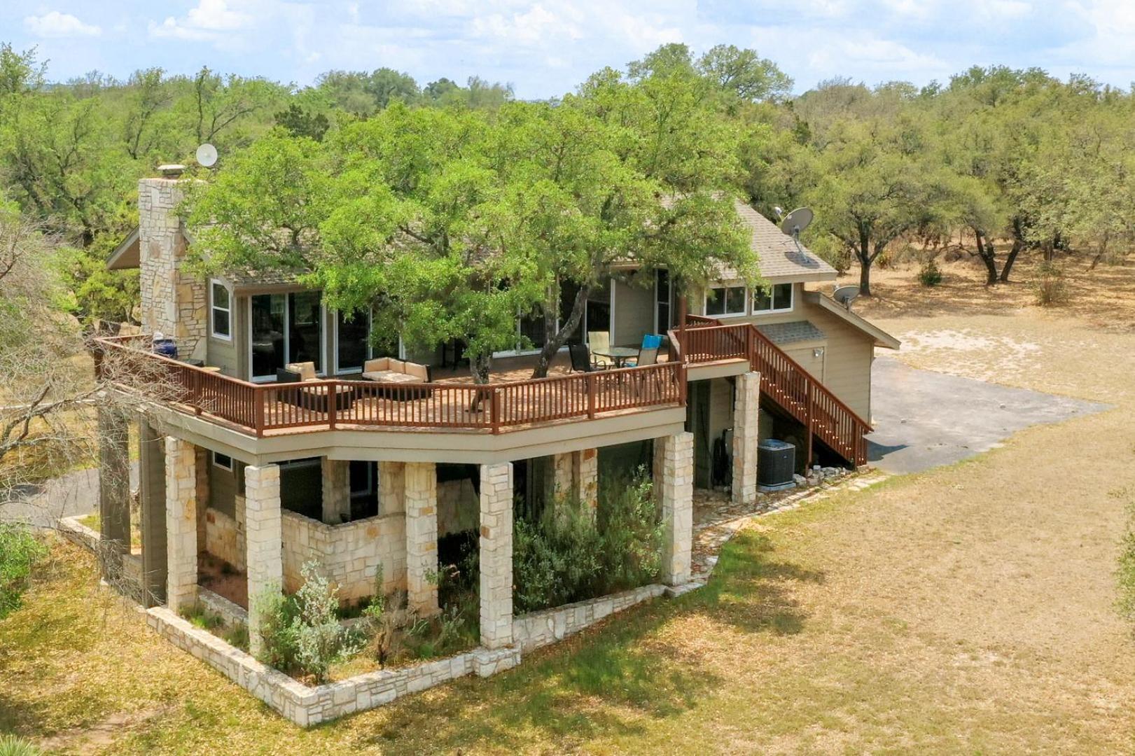 Wine Country Retreat - With A Lake View! Spicewood Exterior photo